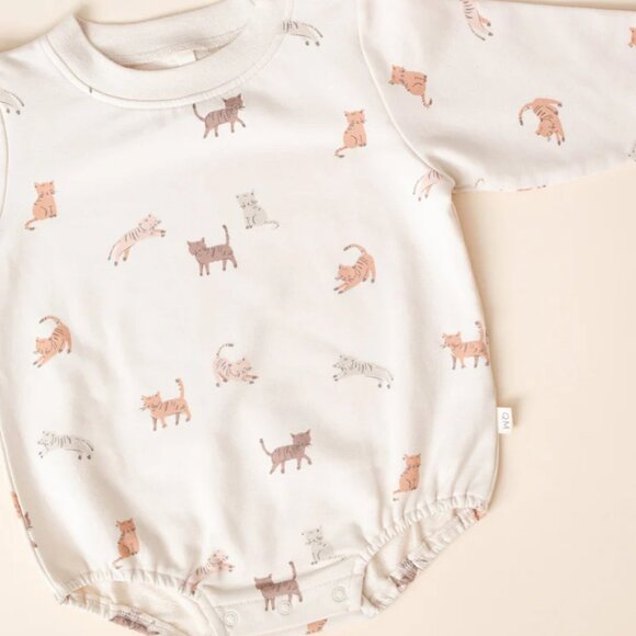 NWT - Quincy Mae ORGANIC Cats Romper - Picture 1 of 2